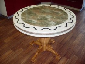 Сборка круглого стола в Торжке