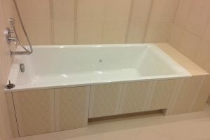 Установка акриловой ванны в Торжке
